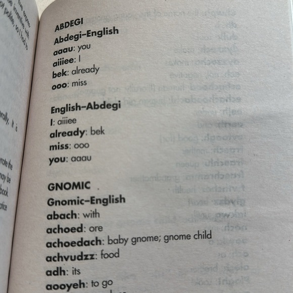 ⭐️2/$12⭐️ Fantasy. Ella Enchanted - Picture 5 of 5